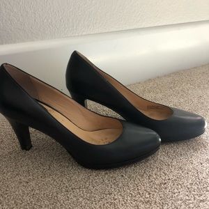 Black heels